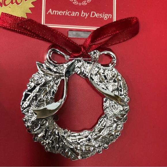 Lenox Wreath Silver-plated Charm Ornament - Picture 1 of 3